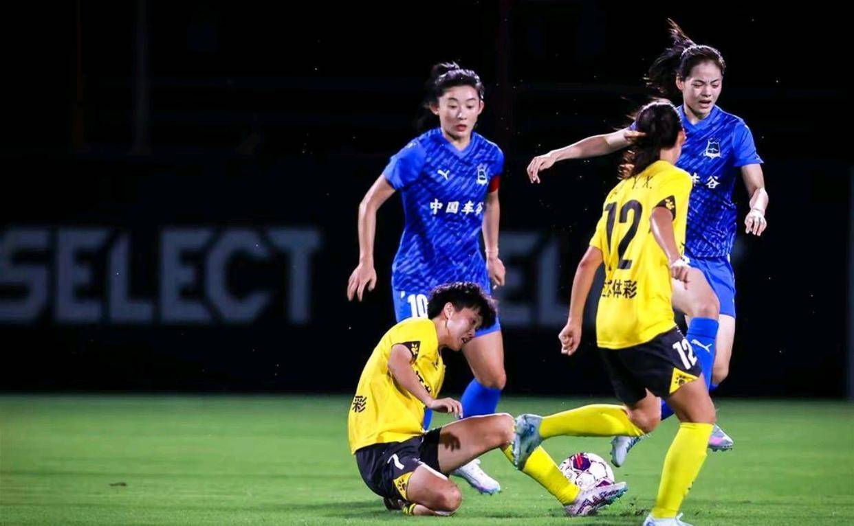 新赛季女足超级联赛开启，传奇球星重回赛场