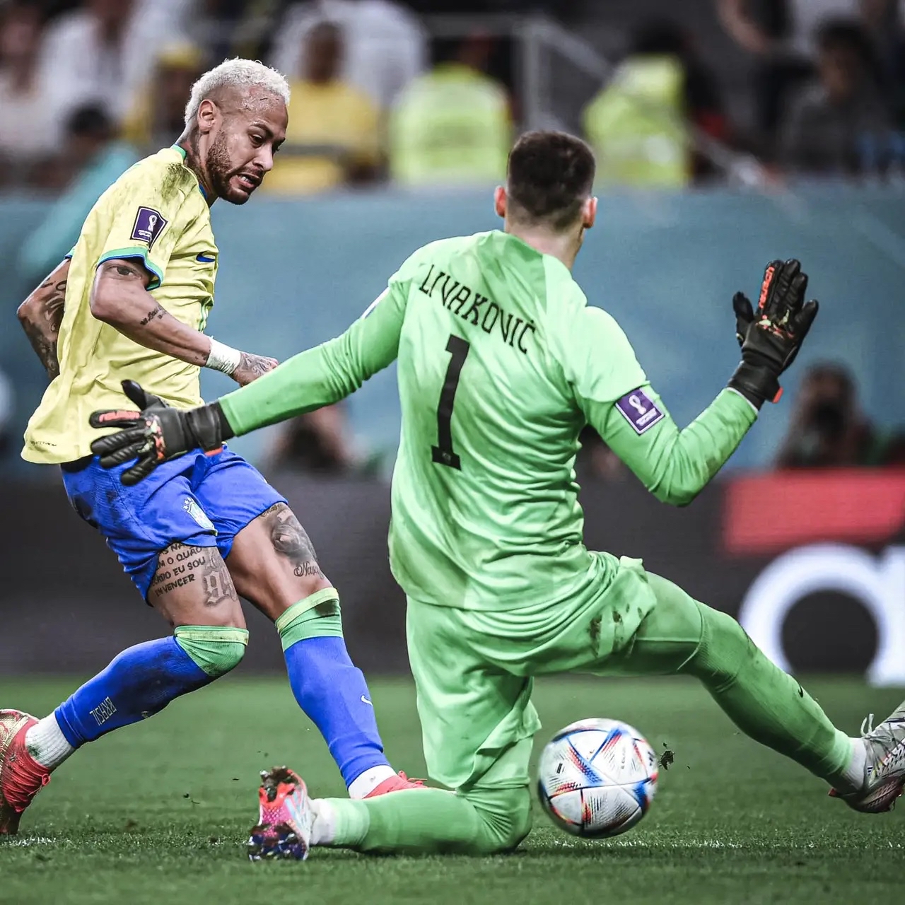 阿根廷鏖战法国，皮克点燃赛场的简单介绍