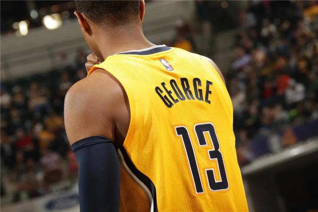 包含青岛队鏖战尼克斯，利拉德惊艳四座的词条