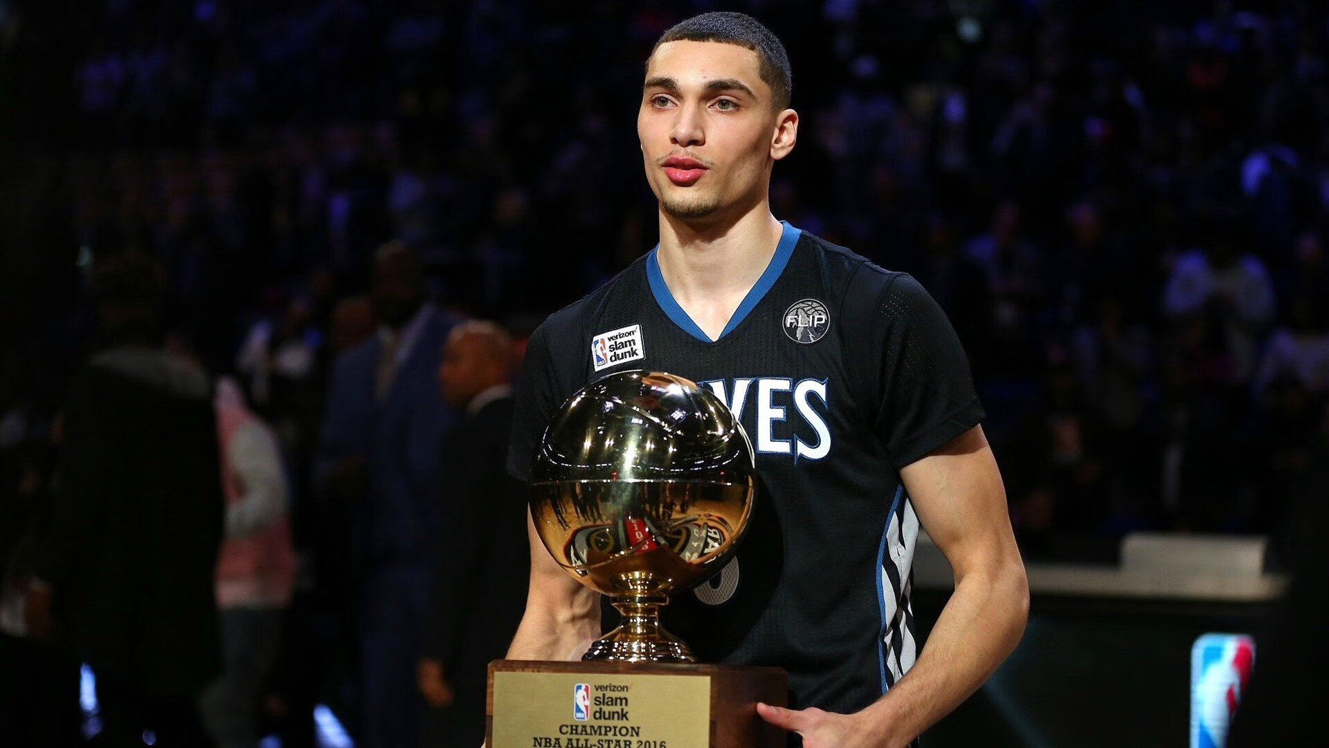 魔术全面压制步行者,哈登成为关键先生